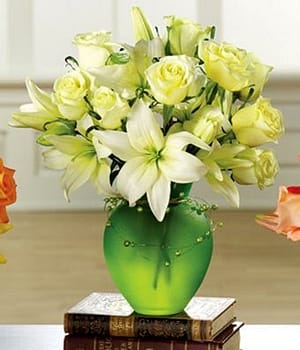 Serenity Roses & Lilies